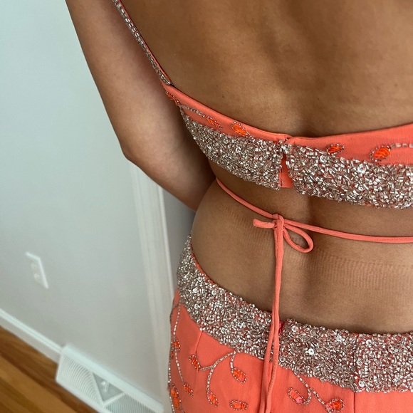 🌸David’s Bridal Gown - Picture 4 of 11